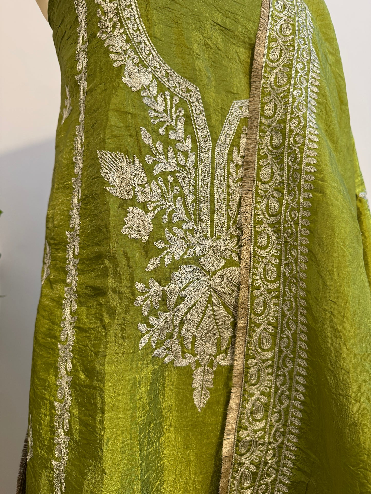 Pure Tissue Crush Silk suit