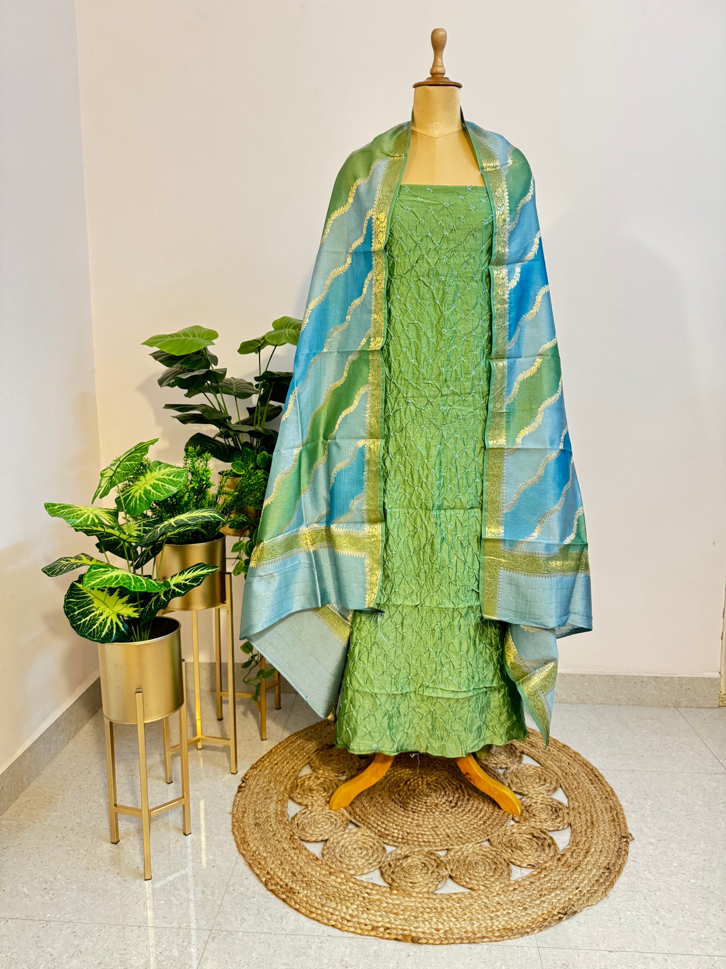 Pure Bandhani Silk suit
