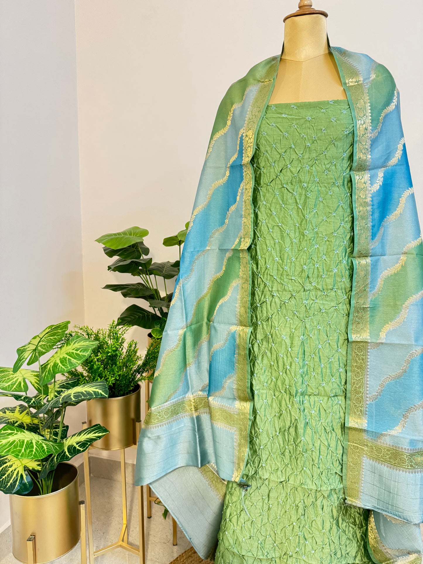 Pure Bandhani Silk suit